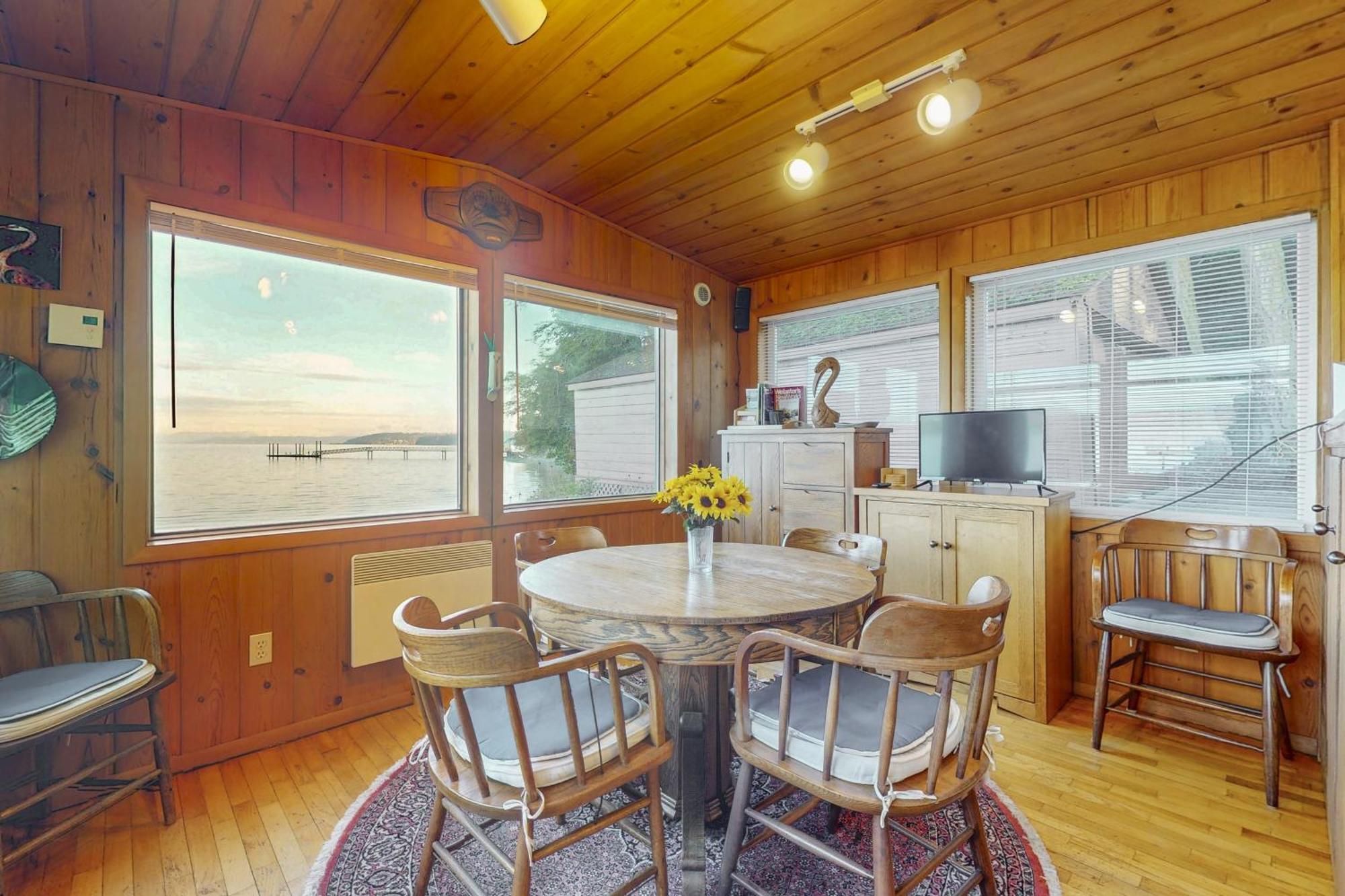 The Cabin At Penn Cove Coveland Luaran gambar